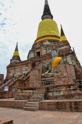 Wat Yai Chai Mongkhon