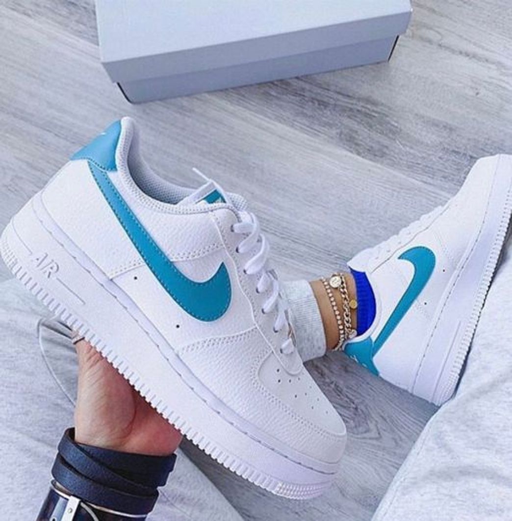 Social Nike Air Force 1