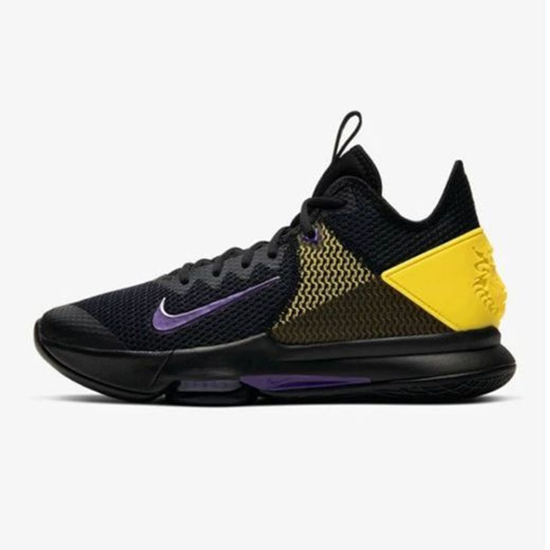 Social LeBron Witness 4 v1