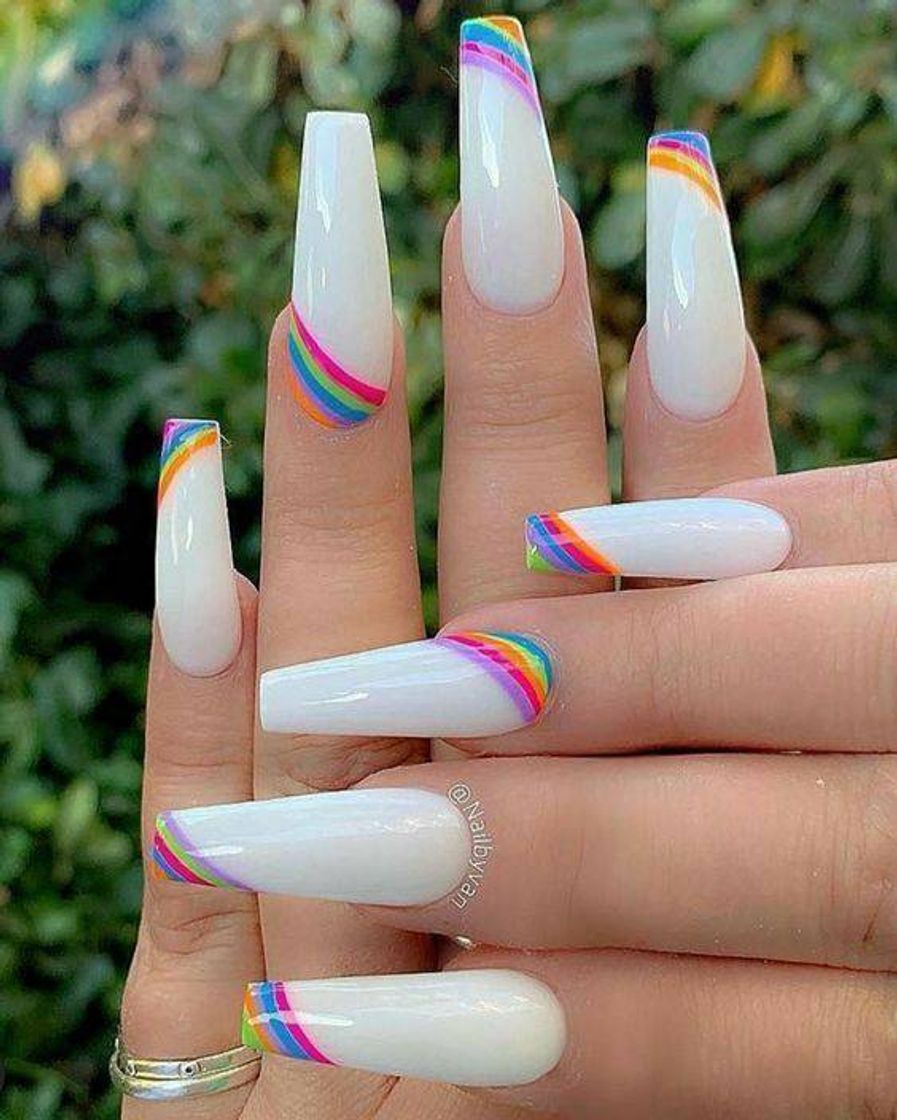 Unha arco-íris 🌈