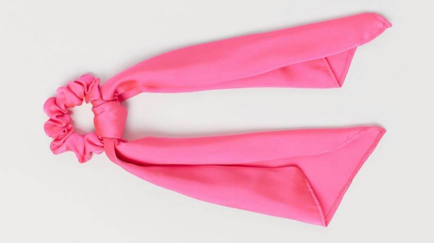 Social H&M Scrunchie com fitas compridas