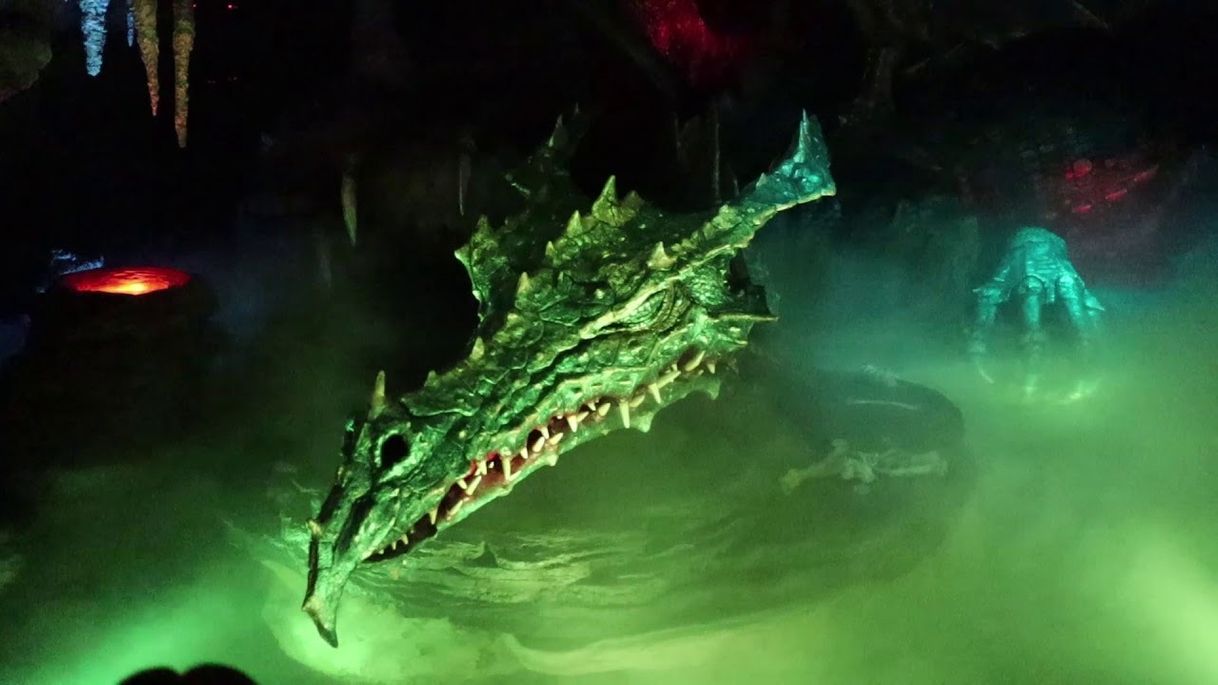 Social La Taniere du Dragon | Disneyland Paris