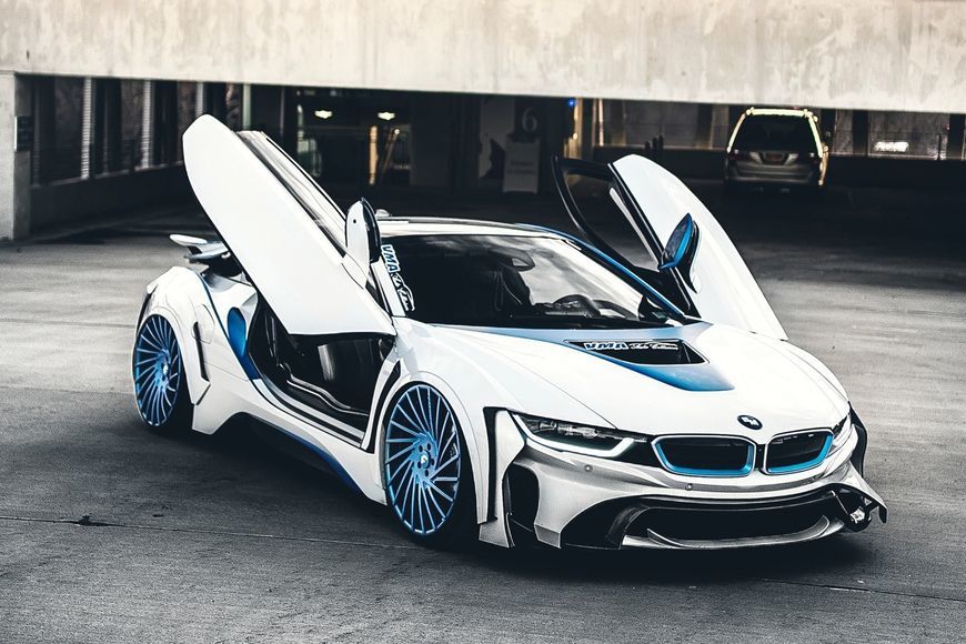 Social Bmwi8 [Explicit]