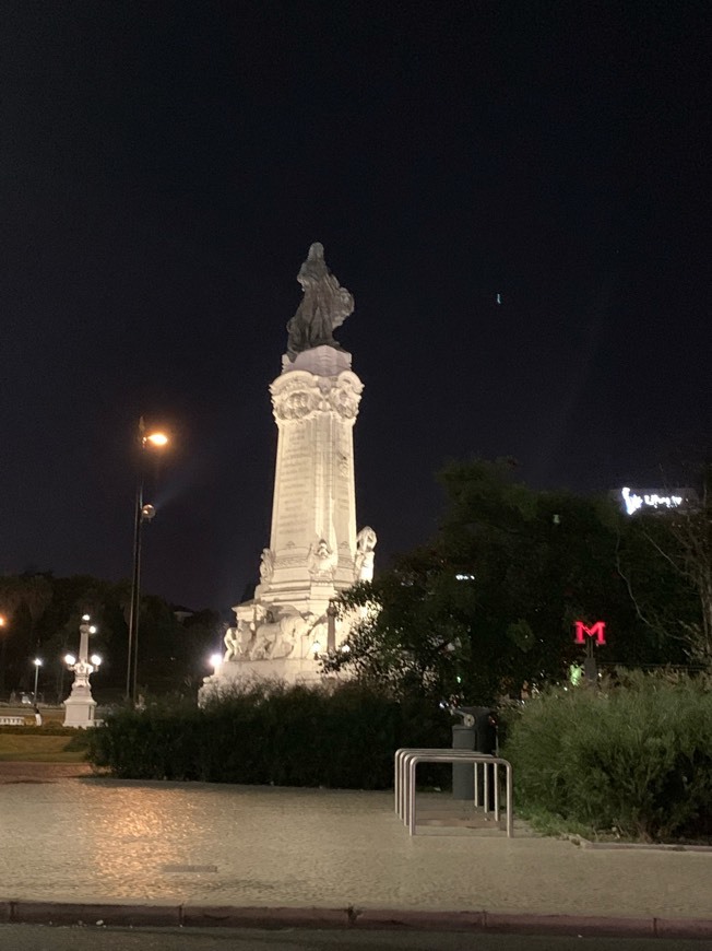 Place Praça Marquês de Pombal