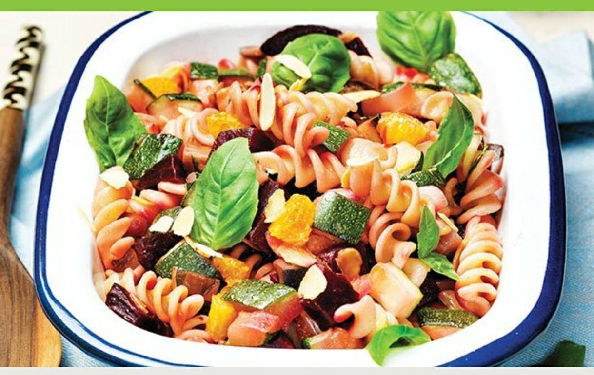 Social Salada de fusilli com legumes