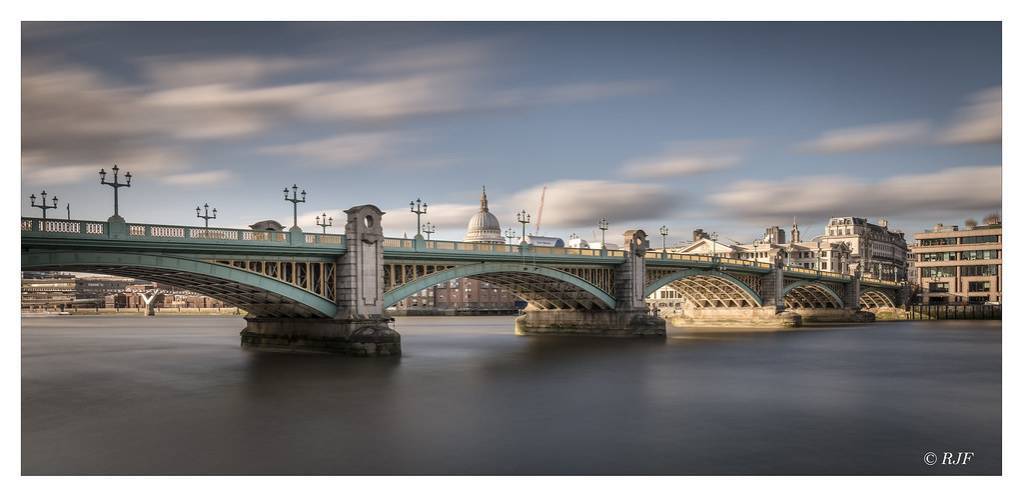 Lugares Southwark Bridge