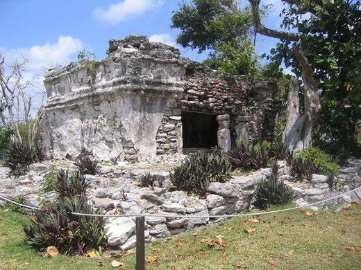 Playacar Mayan Ruinas