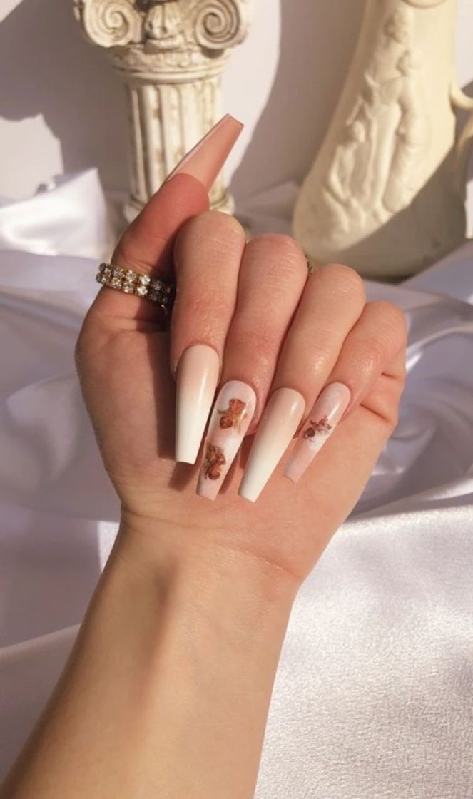 Fashion nails