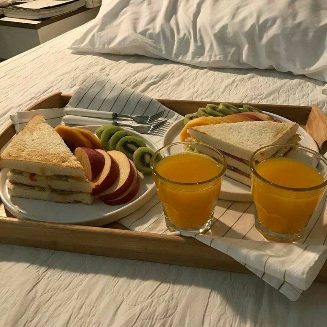 Fashion Café na cama🍉🥞