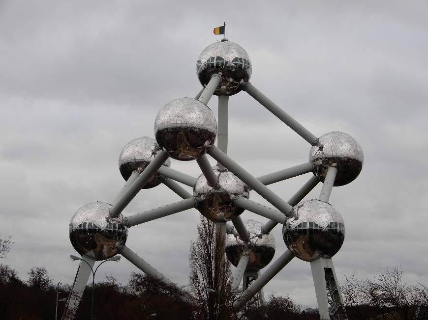 Lugar Atomium