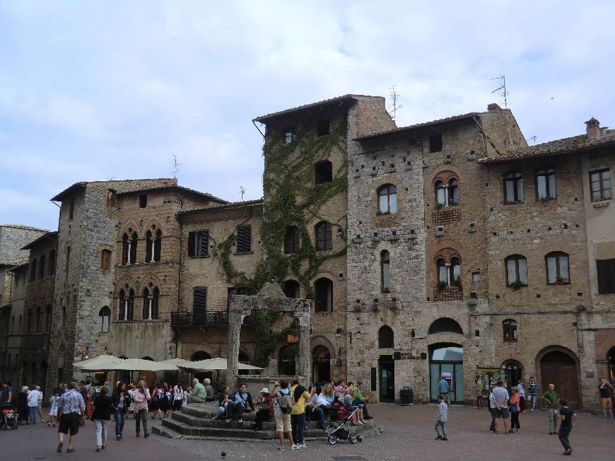 Place San Gimignano