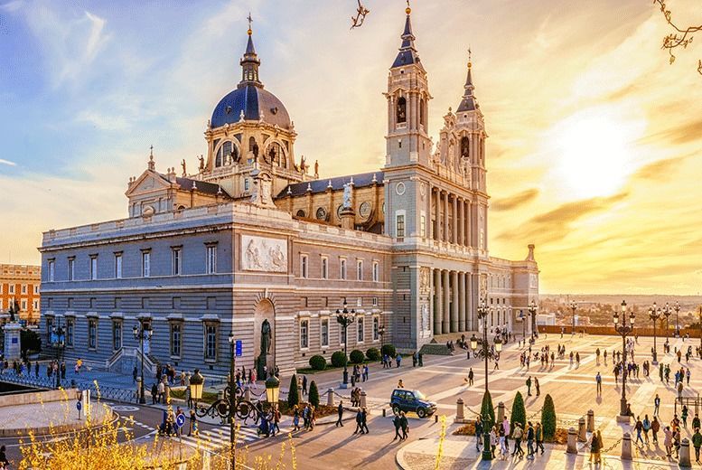 Place Almudena Cathedral