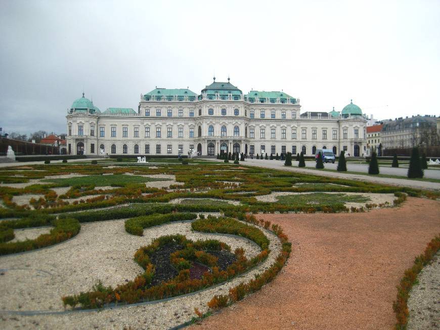 Place Belvedere Palace