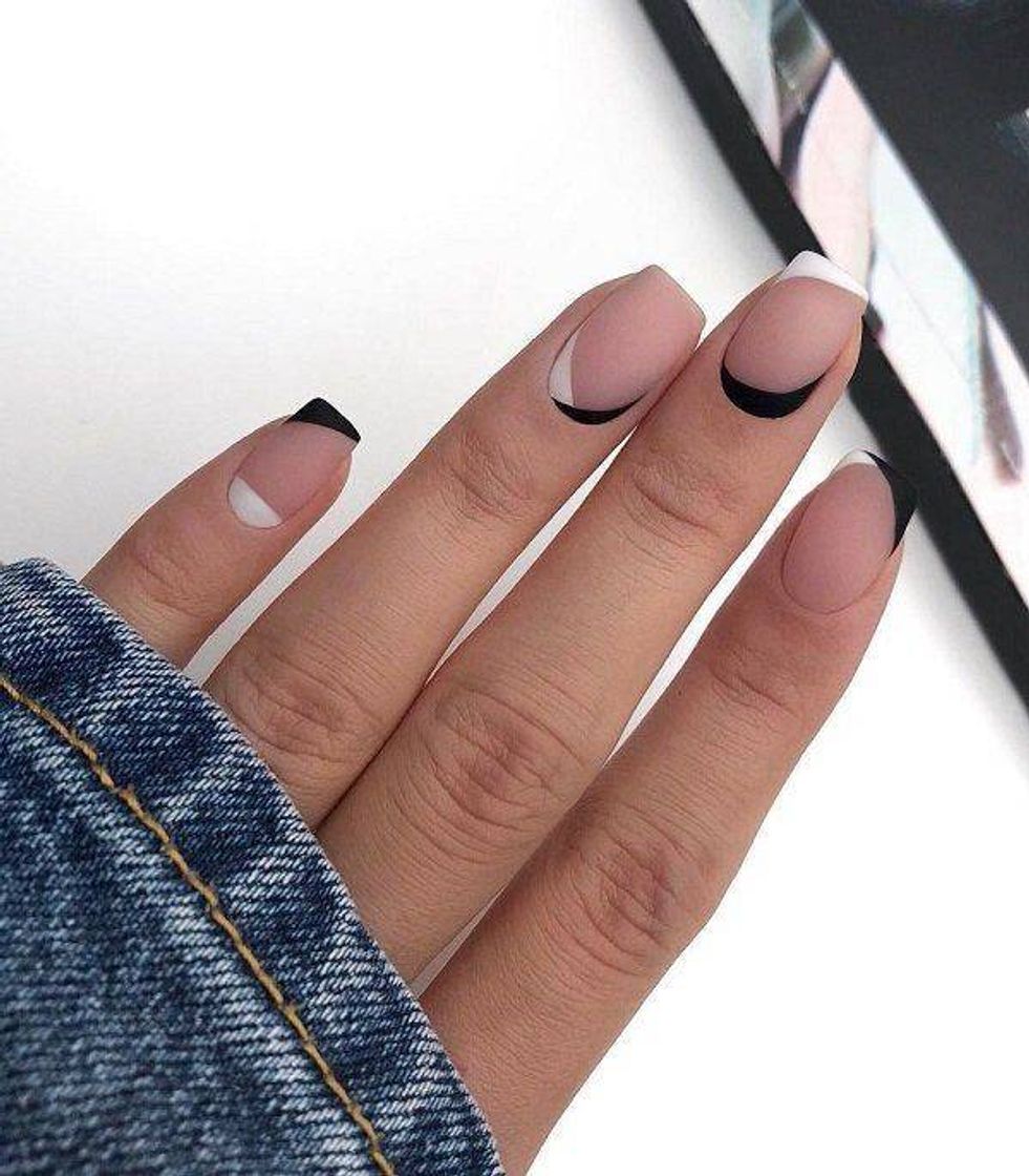 Fashion UNHAS . ARTÍSTICAS   . EM . / CUBOS 