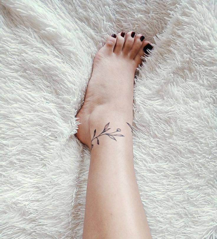 Fashion Ankle tattoo🖤