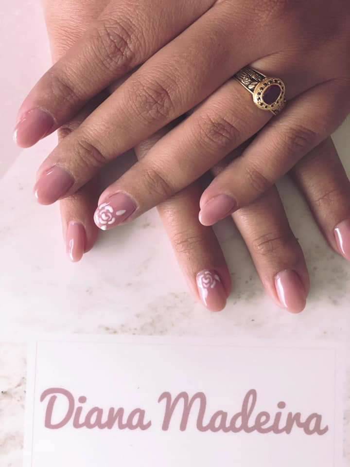 Moda Unhas - Rosa e Branco