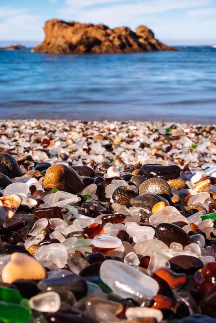 Place Glass Beach