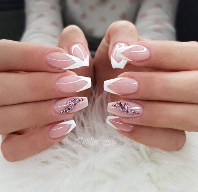 Moda 36 Pretty Nude &Ombre Acrylic And Matte White Nails Design F