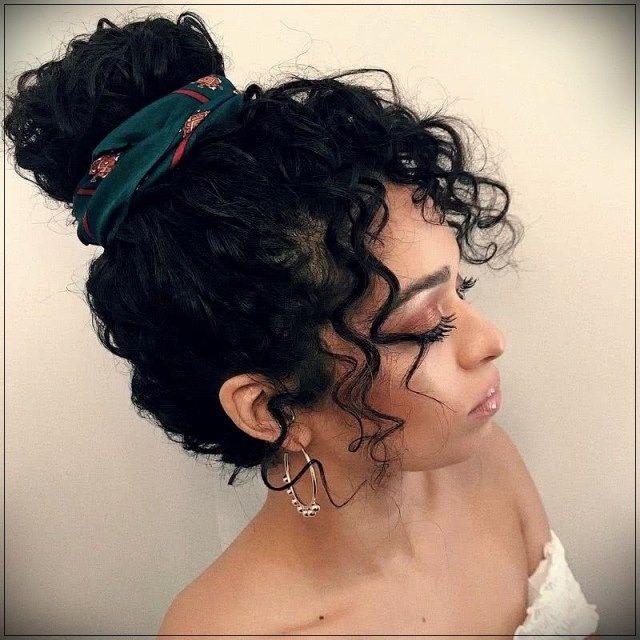 Moda Hairstyles for Curly Hair 2019