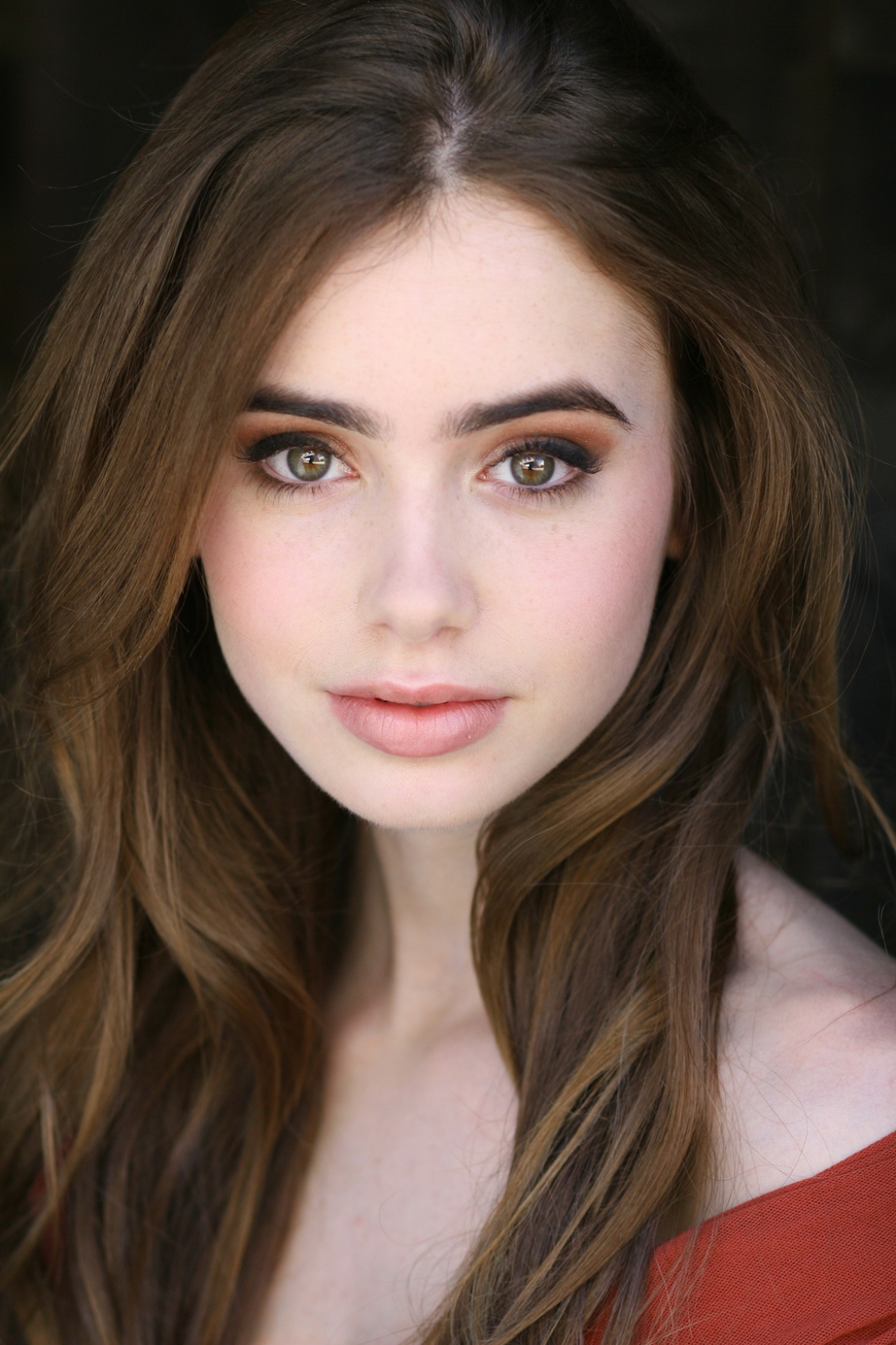 Fashion Lily Collins