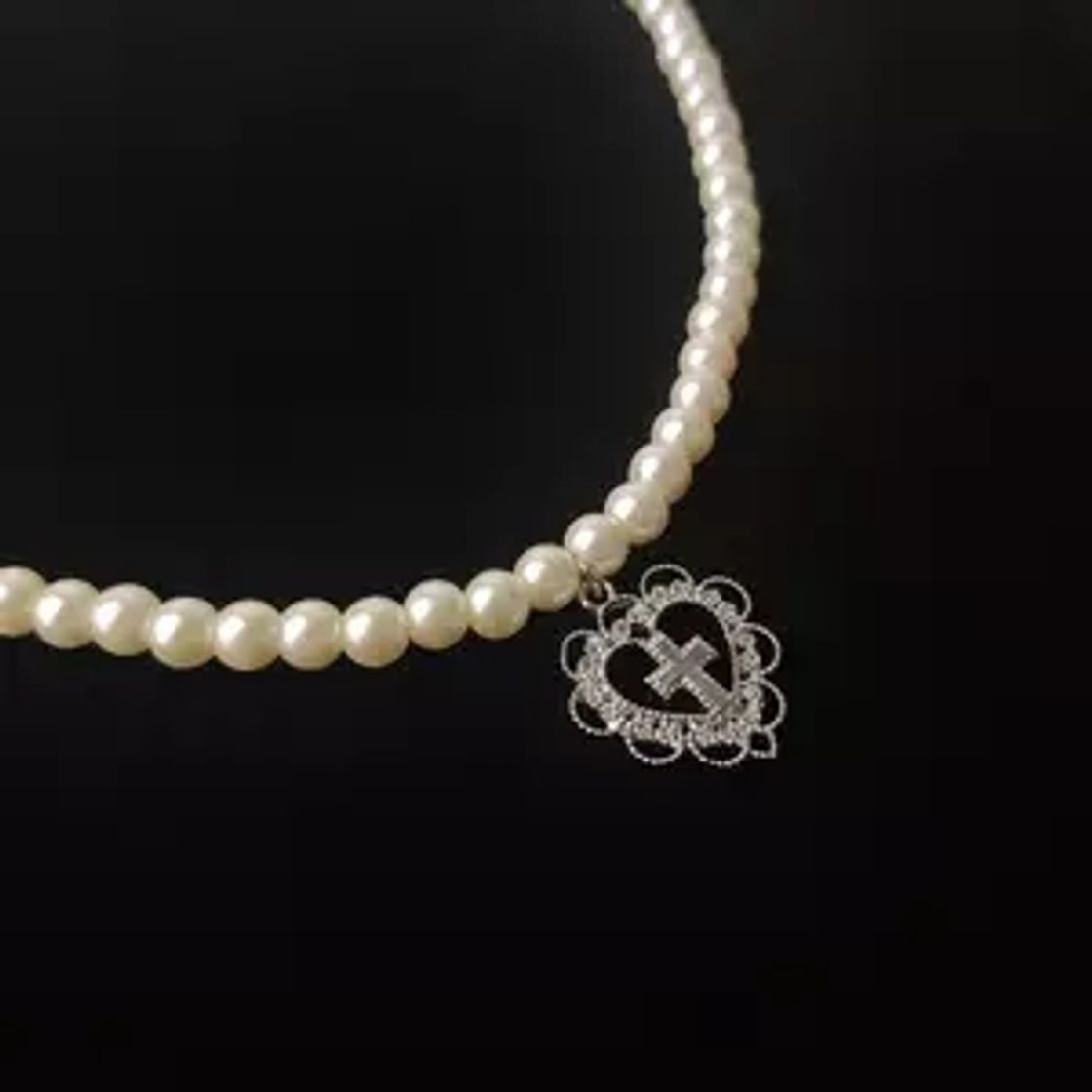 Moda pearl choker