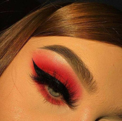 Red makeup