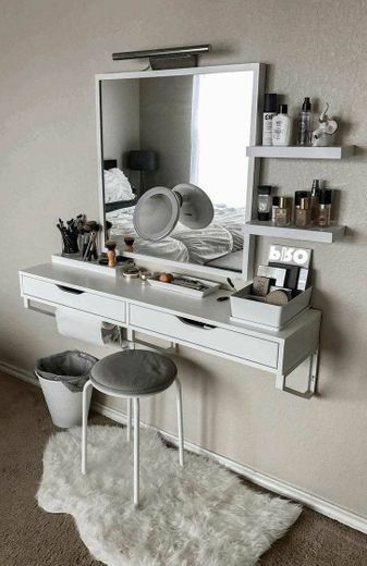dream makeup desk 🤩