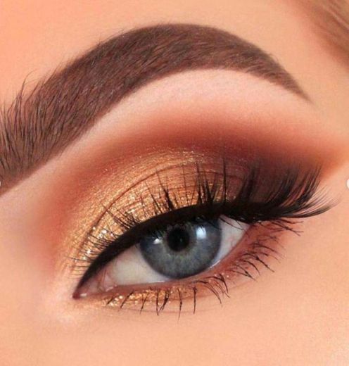 golden makeup