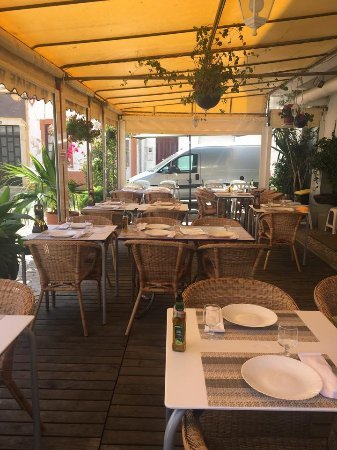 RESTAURANTE INDIAN HUT