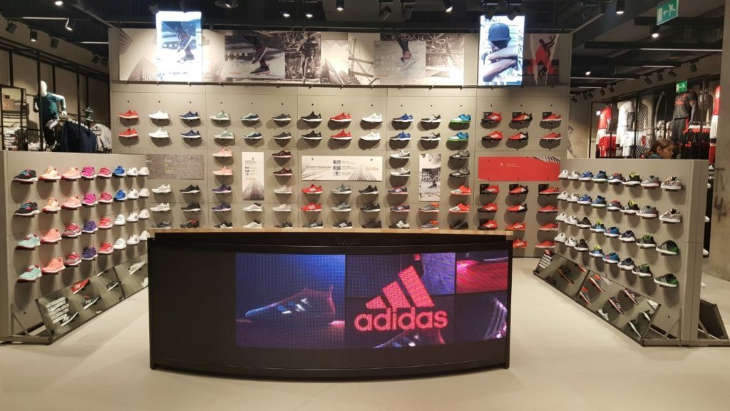 Place Adidas