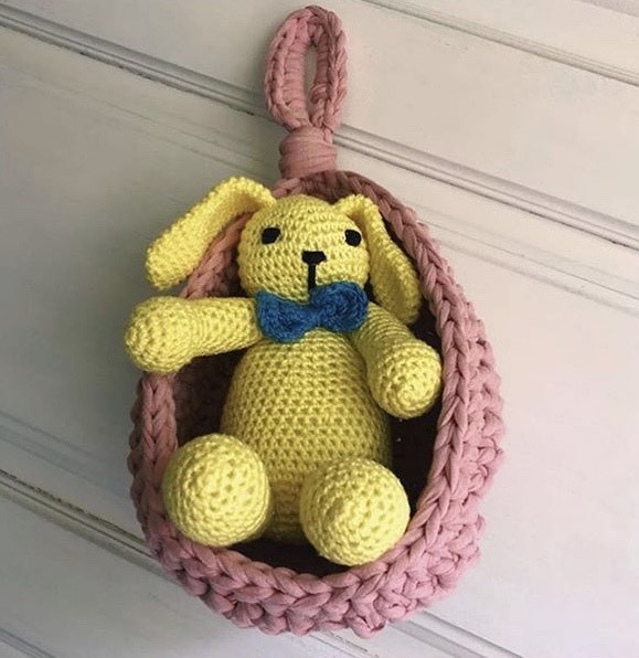 Productos • coelho e porta treco amigurumi •