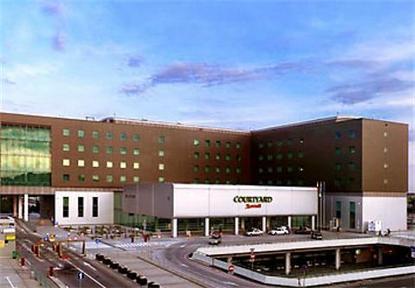 Places Courtyard by Marriott Warszawa Airport