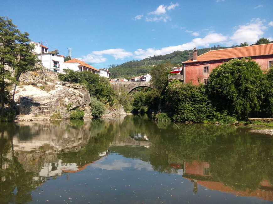 Lugar Praia Fluvial de Avô