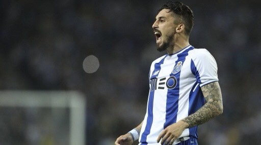 Social Alex Telles 