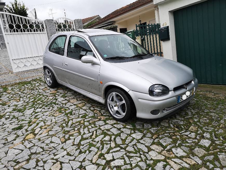 Place Opel Corsa