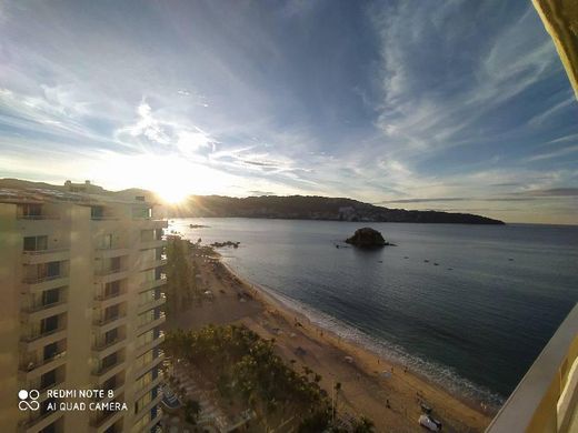 Acapulco Diamante O Playa Diamante