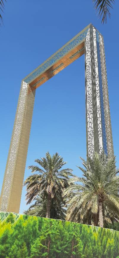 Place Dubai Frame