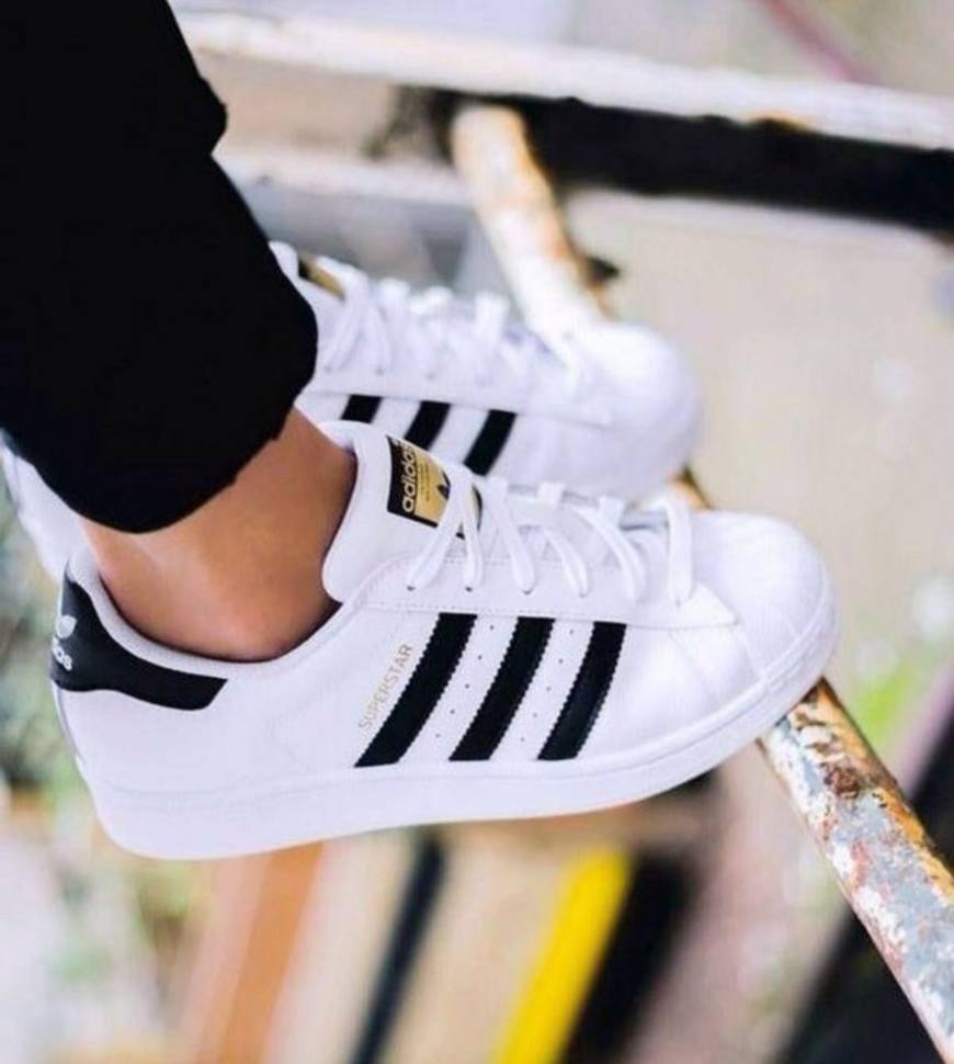 Product adidas Originals Superstar, Zapatillas Unisex Niños, Blanco