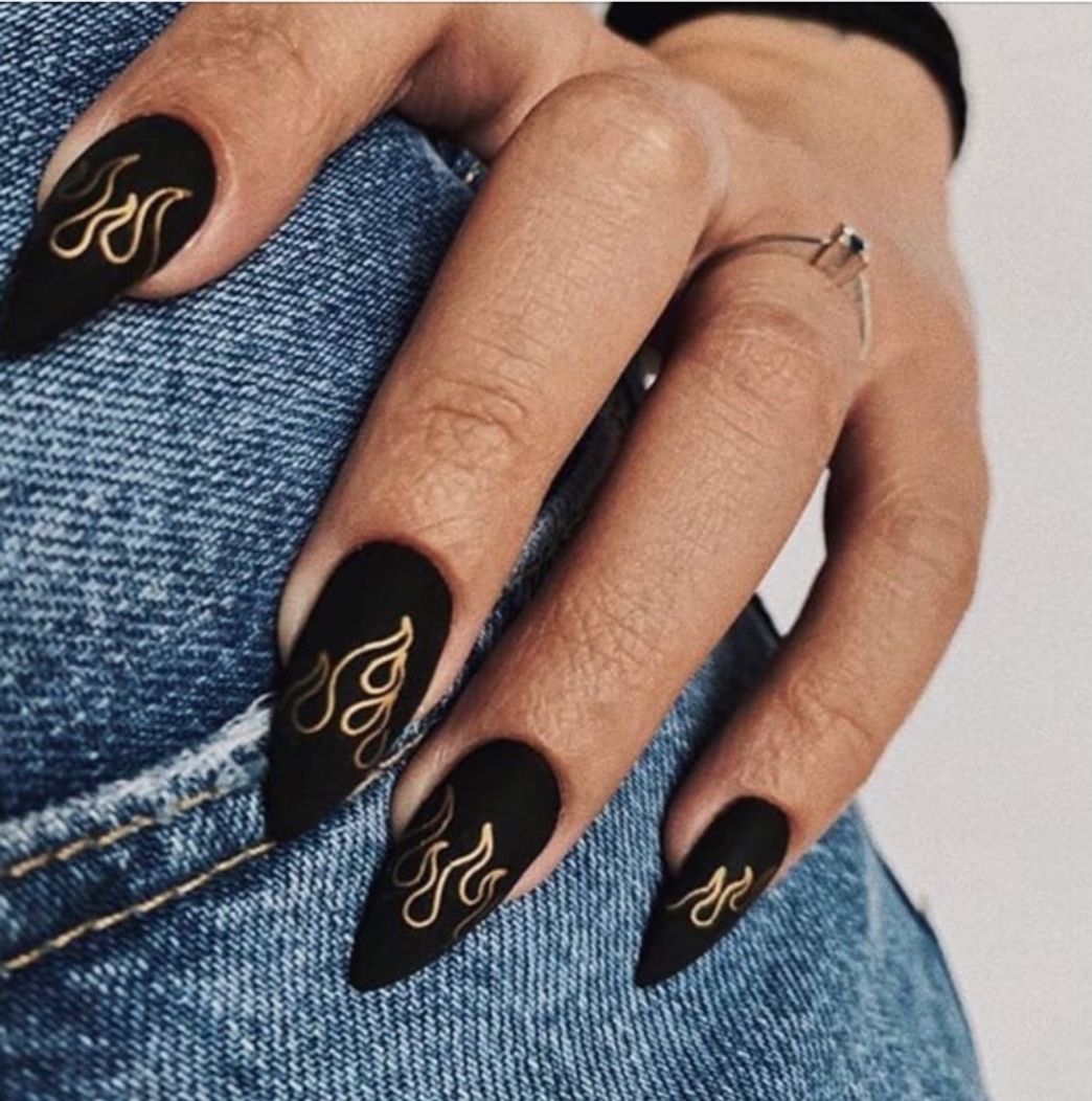 Fashion nails 