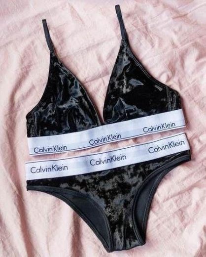 Calvin Klein Veludo