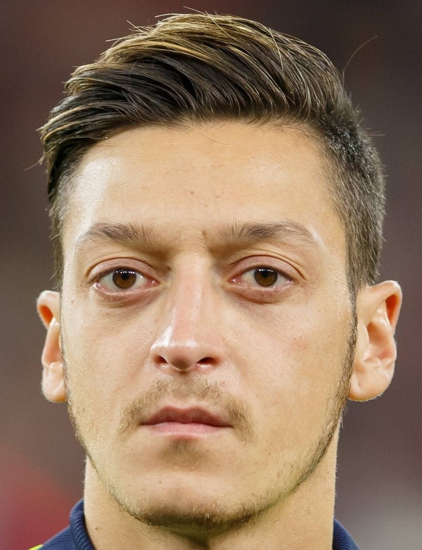 Moda Mesut Özil - Player profile 19/20 | Transfermarkt