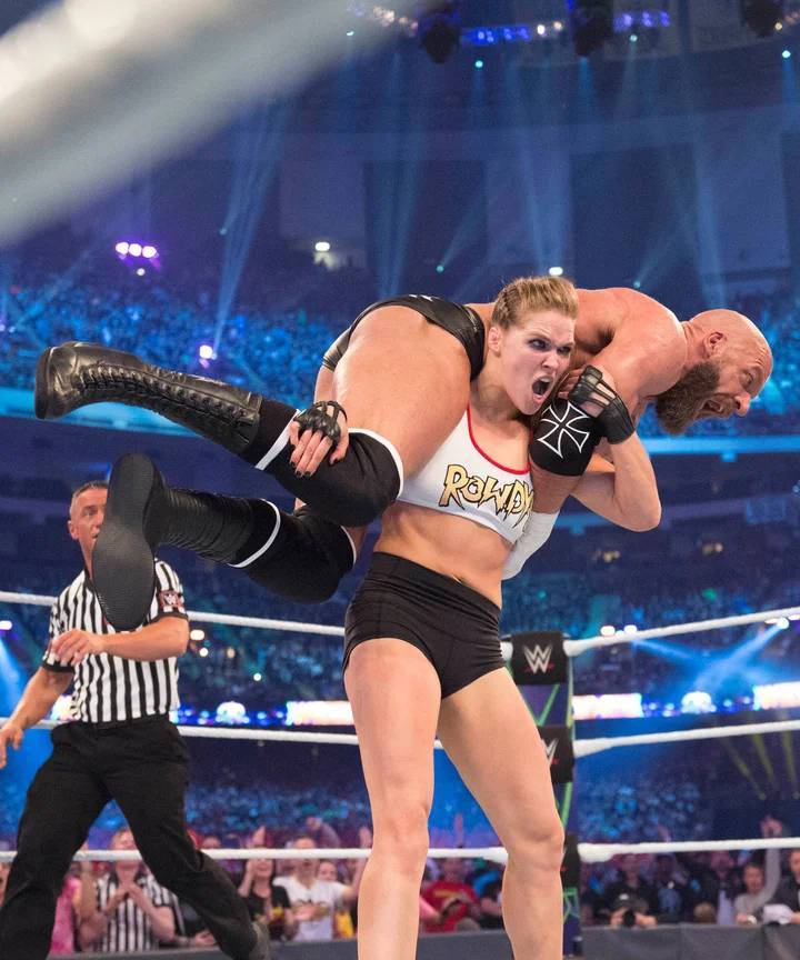 Fashion Ronda Rousey