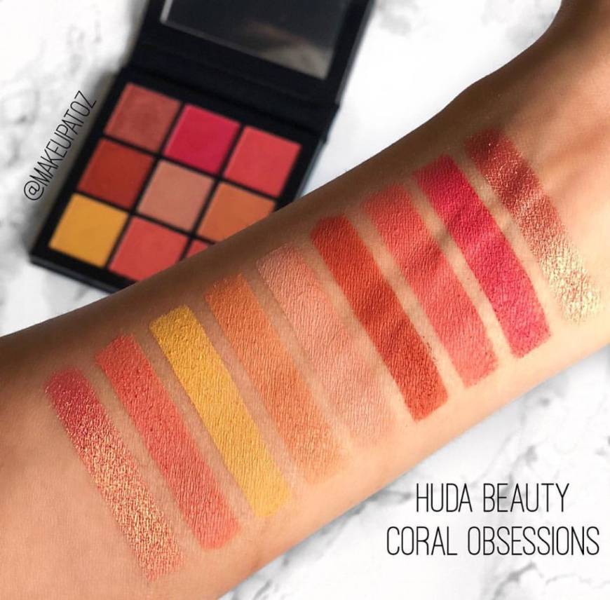 Producto 💕 Coral Obsessions Eyeshadow Palette 💕 HUDA BEAUTY