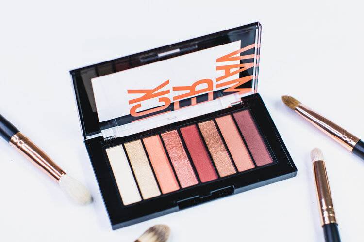 💖Revlon Colorstay Looks Book Eyeshadow Palette
