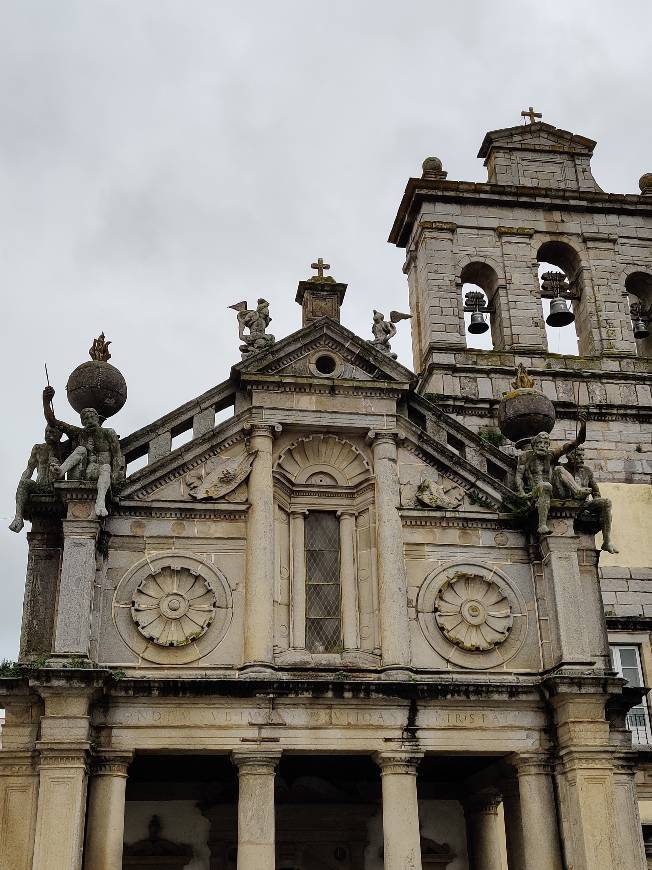 Place Graça church