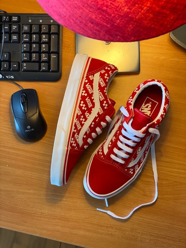 Products Vans Old Skool logo repeat