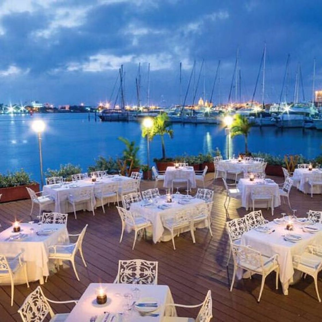 Restaurants Club de pesca de Cartagena - Marina