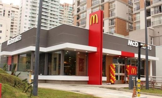 McDonald's Guimarães Drive