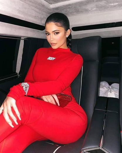 Kylie 🤍 (@kyliejenner) • Instagram photos and videos