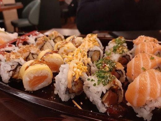 Restaurantes Manzoku Sushi House